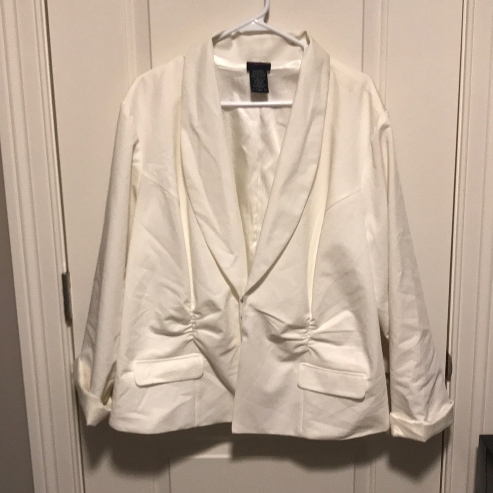 Torrid Cream Blazer NWOT
